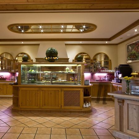 Hotel Speeter Weisenheim am Berg Eksteriør bilde