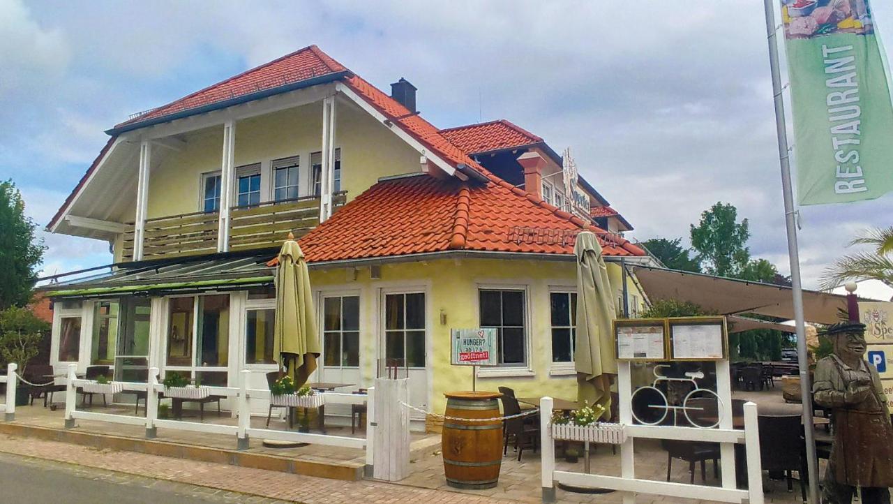 Hotel Speeter Weisenheim am Berg Eksteriør bilde